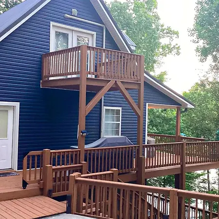 Villa Rock The Dock